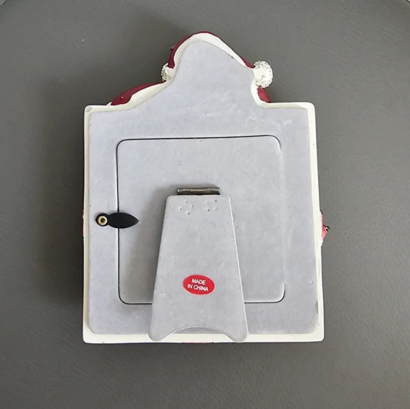 Festive Santa Picture Frame - Picture 5 of 7